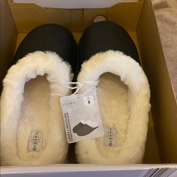 Clogs - Picture 9 of 9